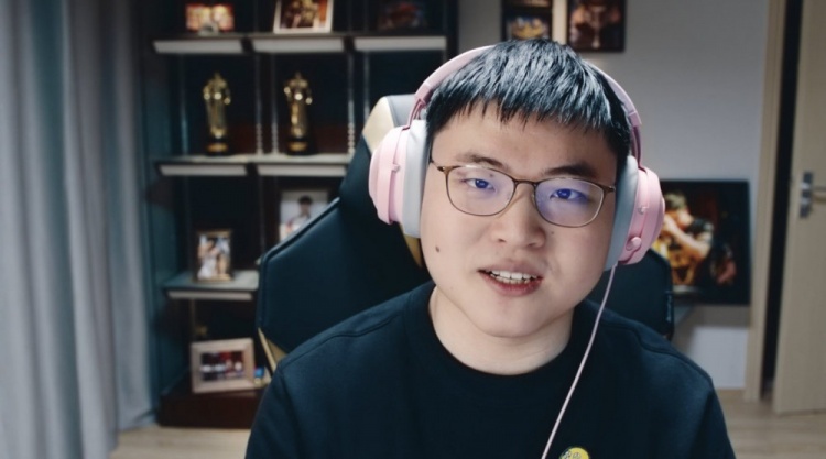 开云体育官方网站Uzi回归赛场，比分优势明显首场状态亮眼，塞尔维亚队观众沸腾！的简单介绍